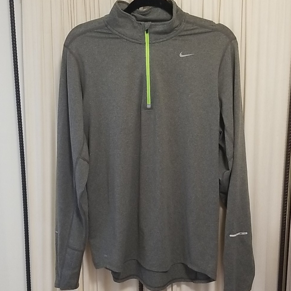 NIKE DRI-FIT Long sleeve